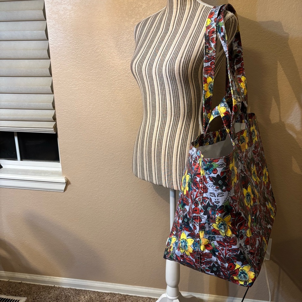 Sale! NEW Consuela Jumbo Tote Bag Sawyer Floral Sunflowers Yellow Red Blue NWT - Picture 3 of 16